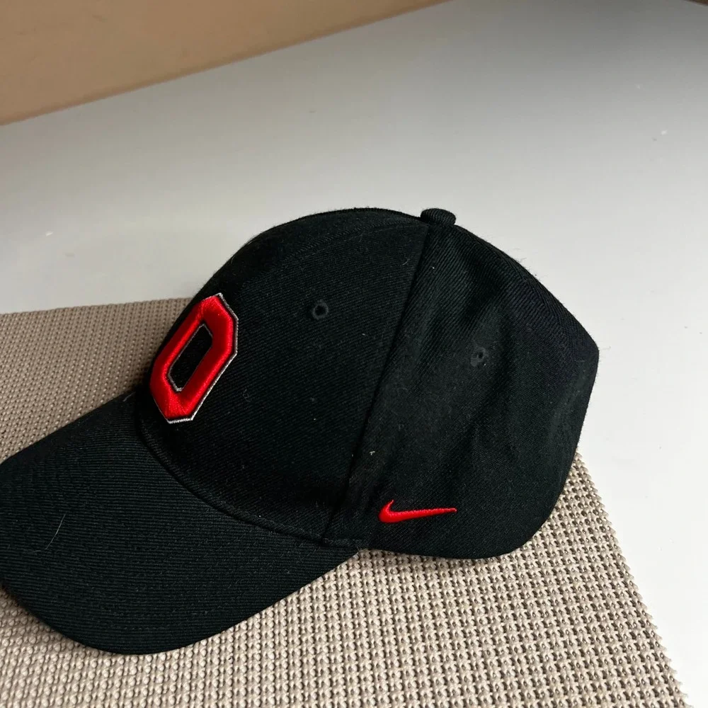 Nike Ohio State Buckeyes Hat Mens Black Red Adjustable OSU Baseball Cap OSFM